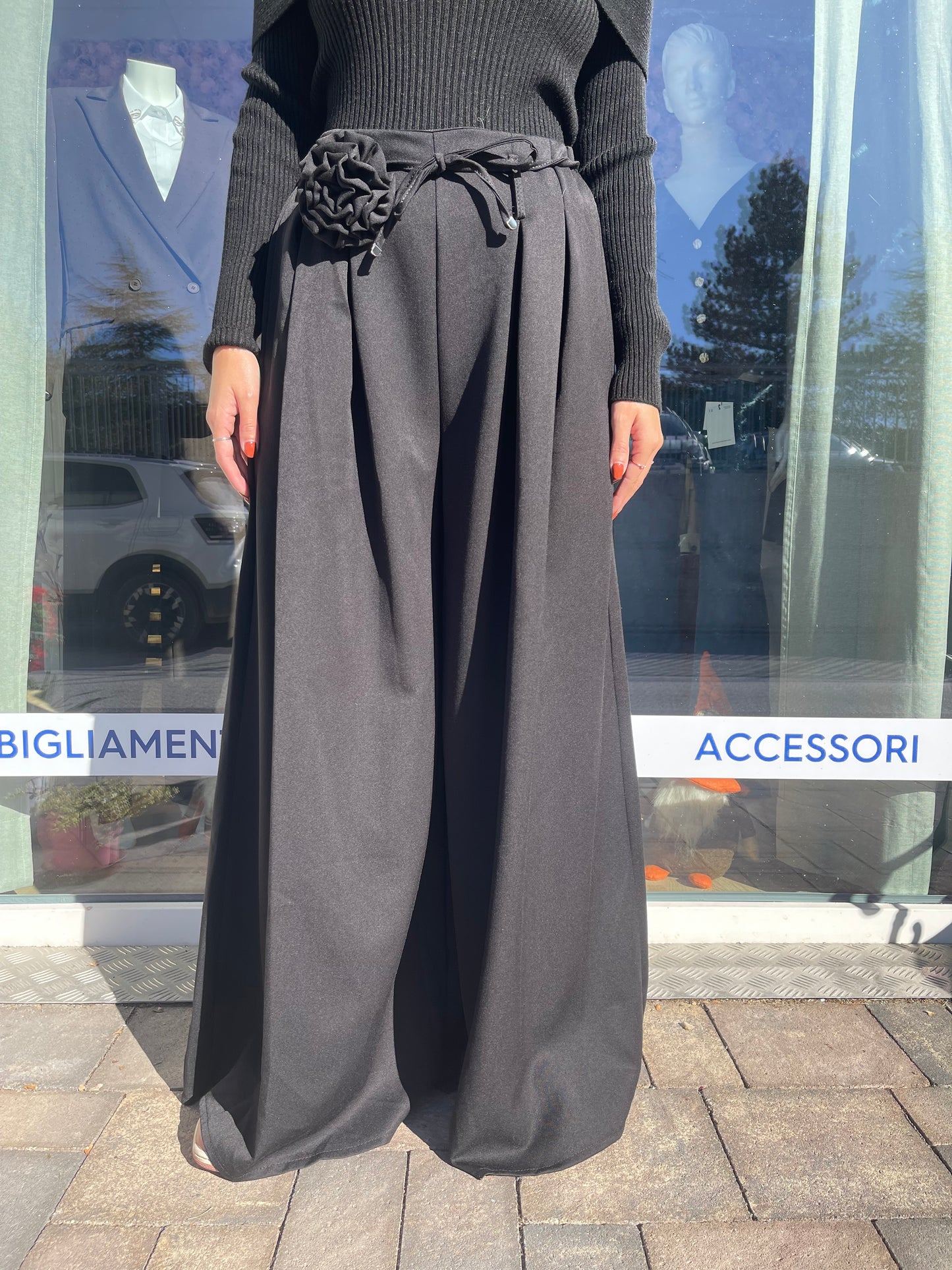 Pantalone spilla fiore