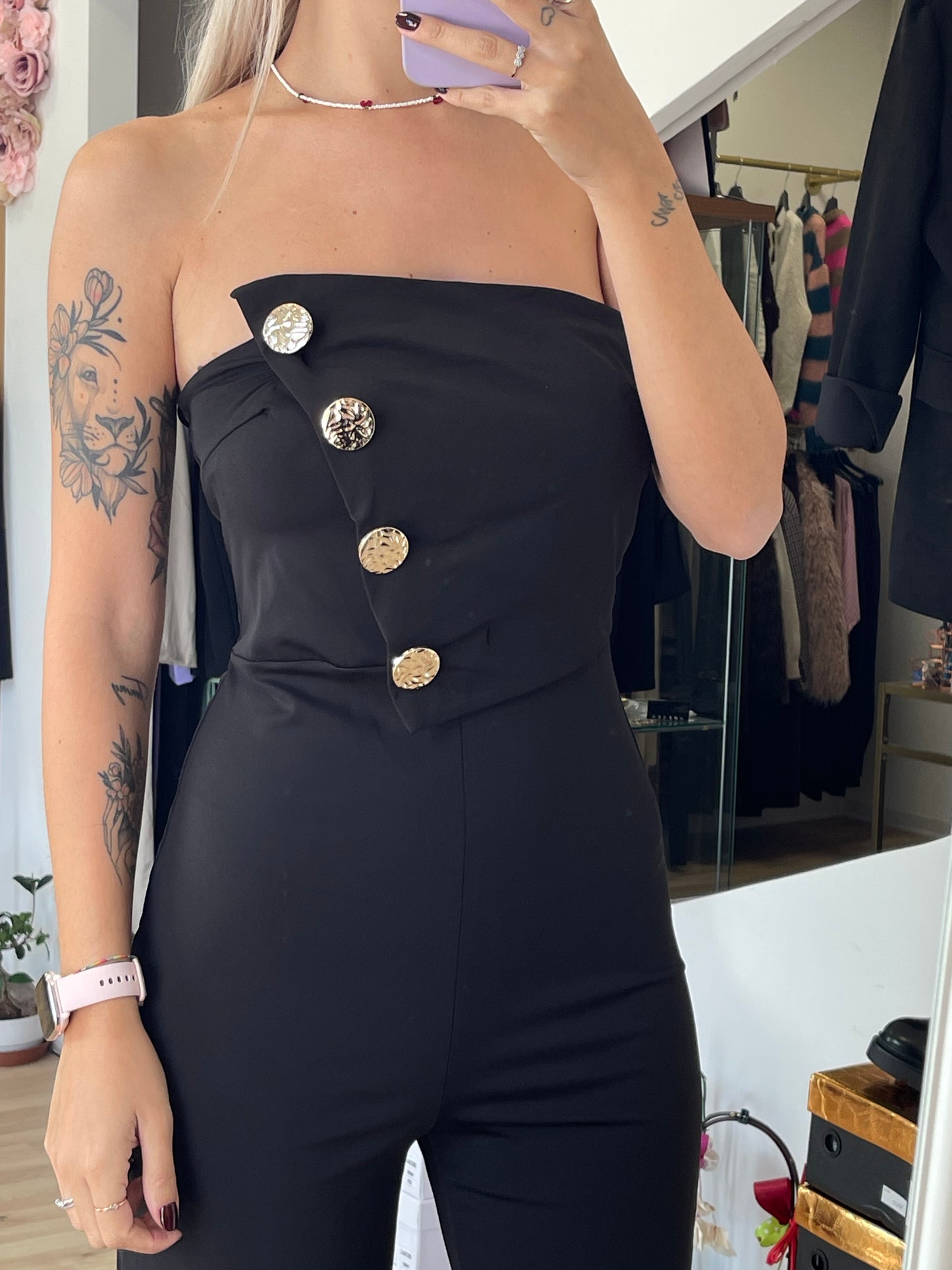 Tuta intera dettagli bottone