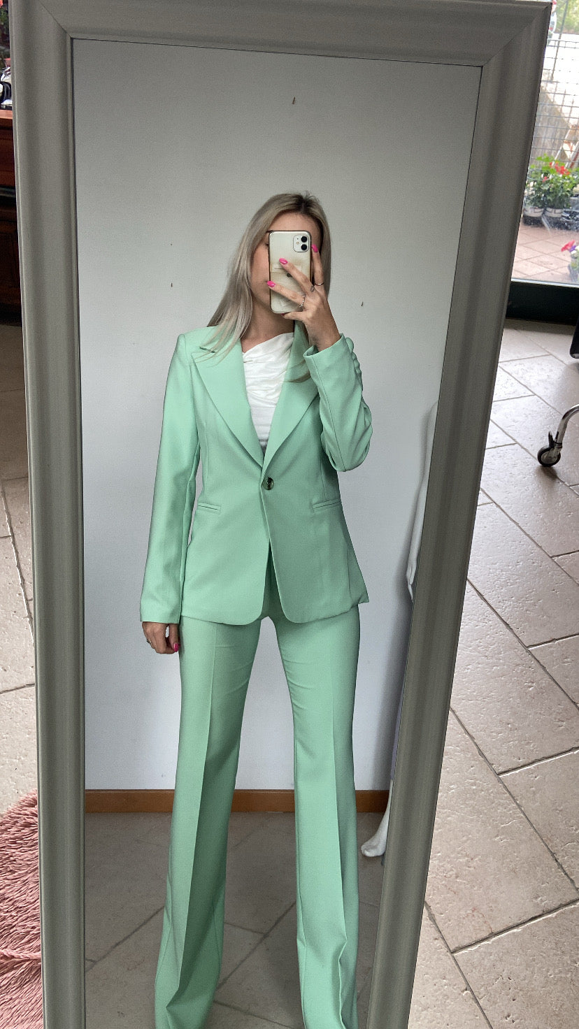 Tailleur pantalone zampa