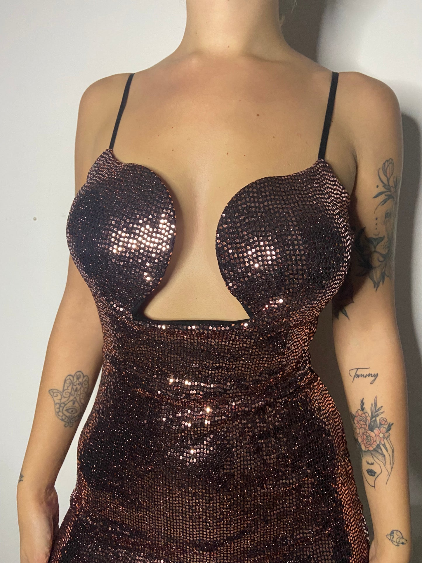 Abito scollo e strass