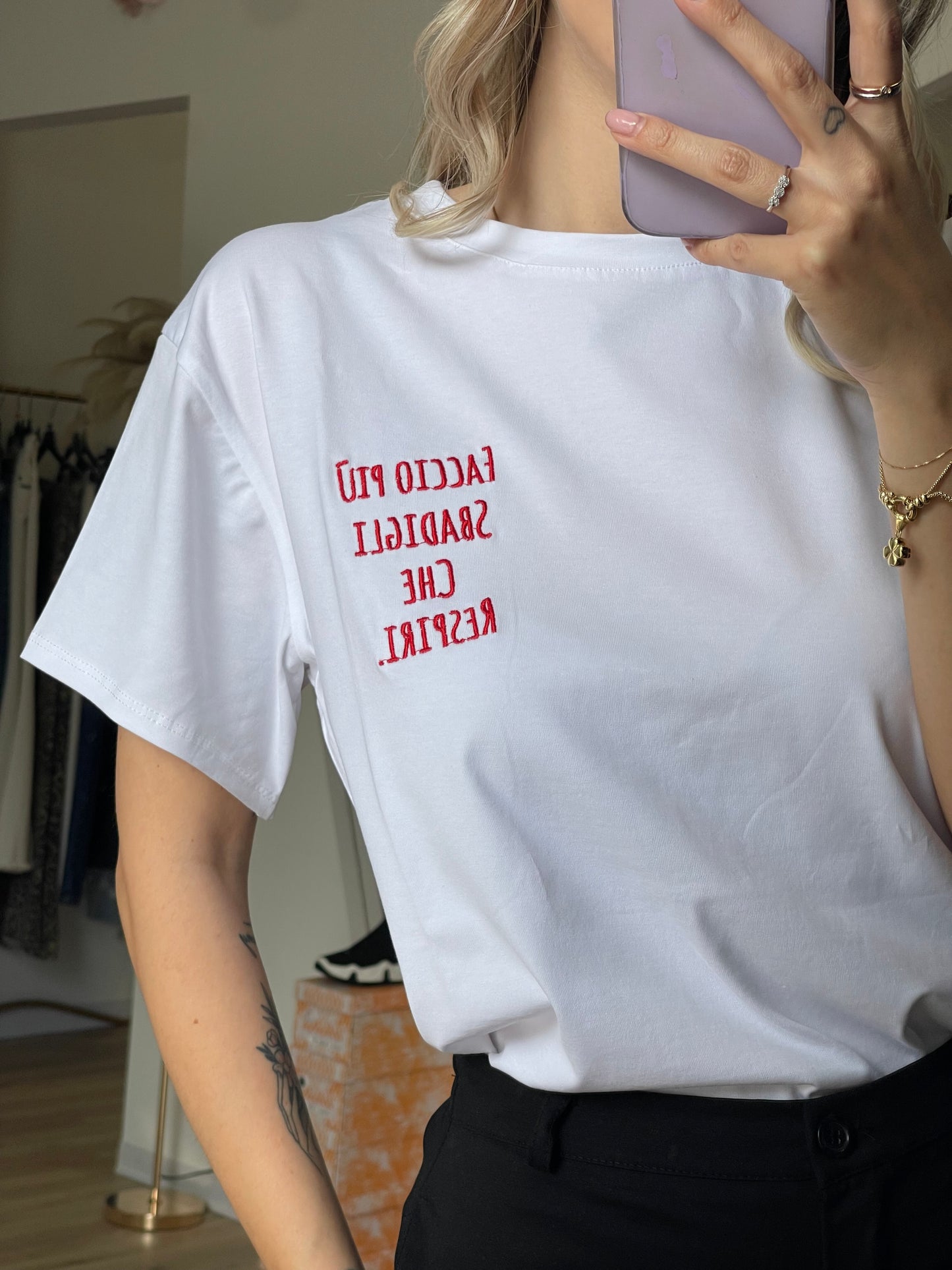T-shirt “faccio più sbadigli che…”