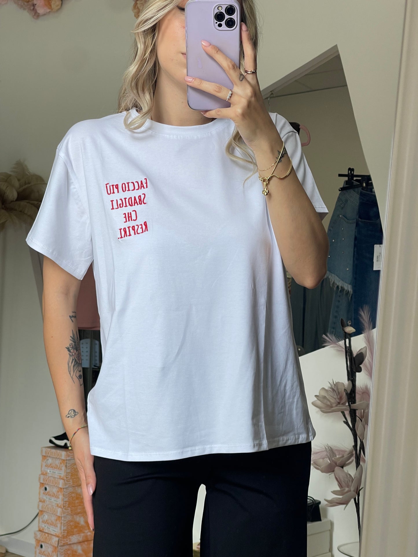 T-shirt “faccio più sbadigli che…”