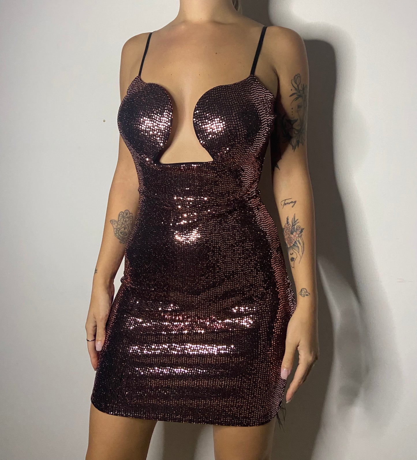 Abito scollo e strass