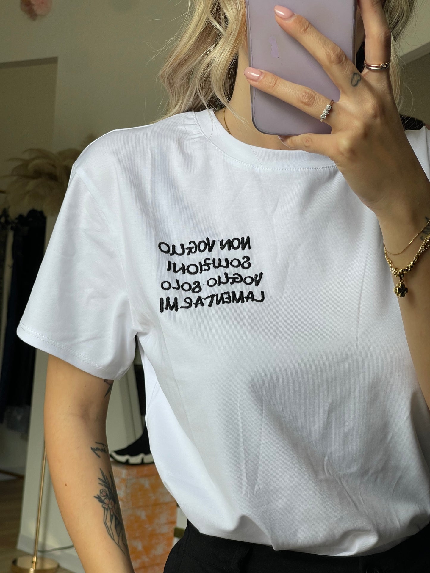 T-shirt “non voglio soluzioni…”