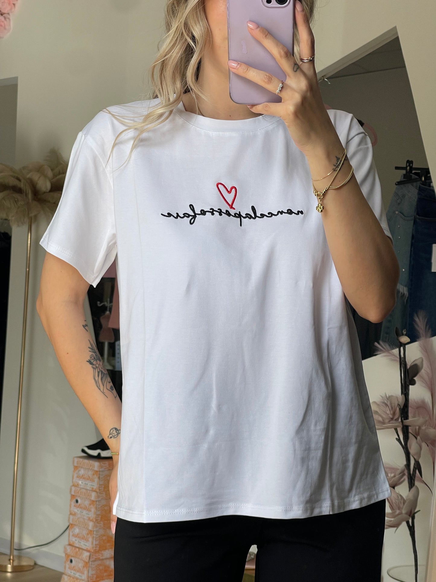 T-shirt ricamo “non ce la posso fare”